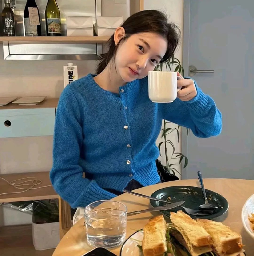 女儿国嬉春